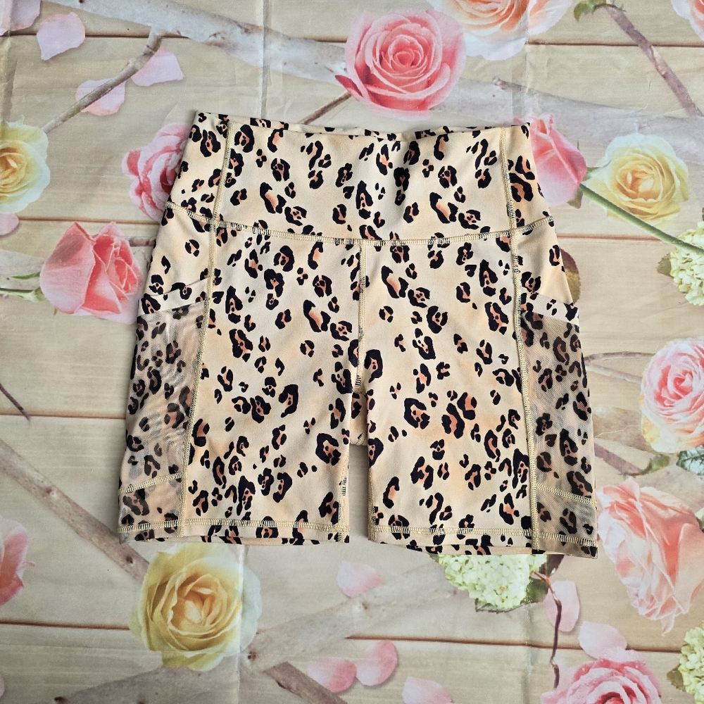 Fabletics set - leopard print - Picture 11 of 15